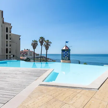 Beach T2 Apartment Parede